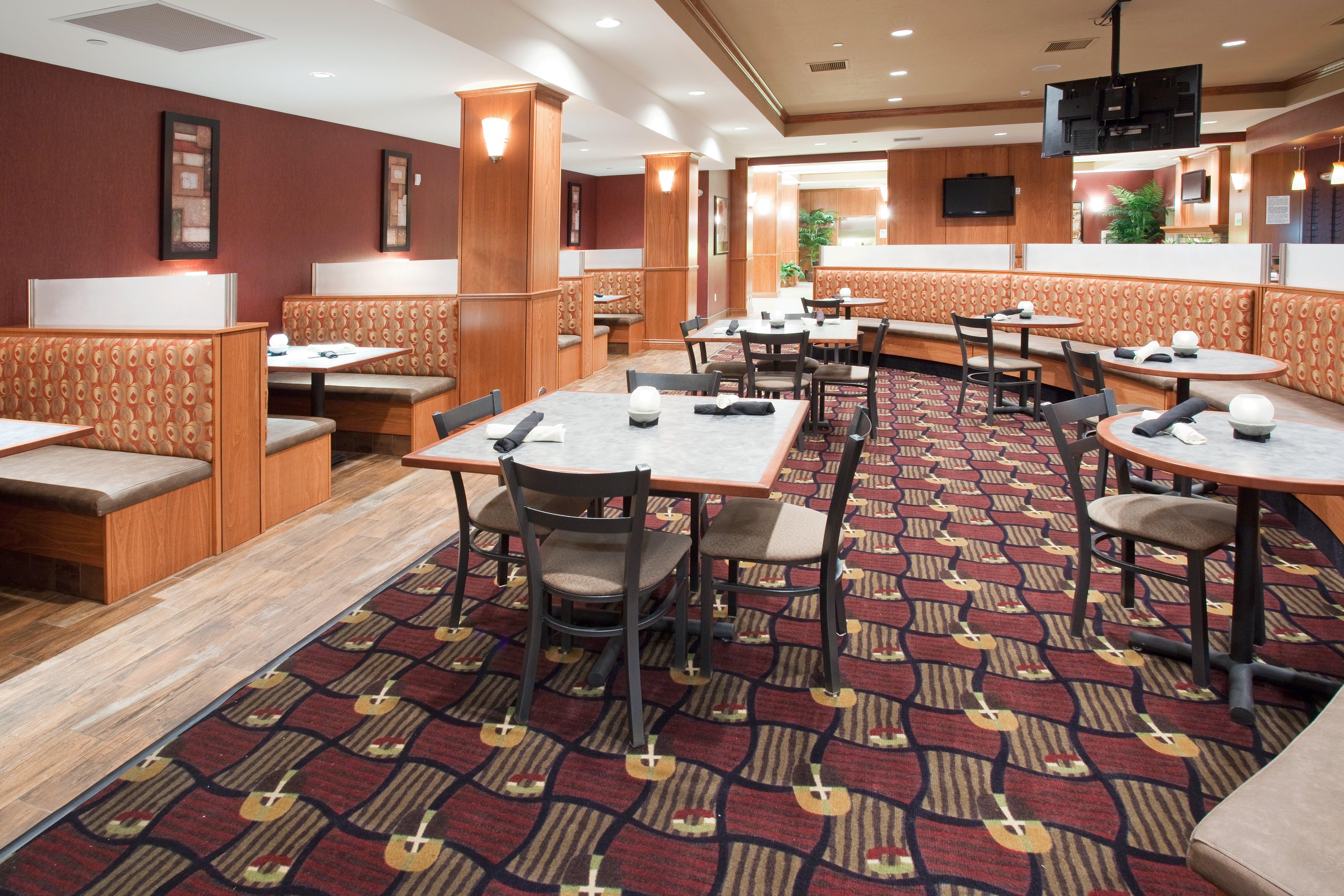 Holiday Inn Hotel & Suites Grand Junction-Airport By Ihg Exterior foto