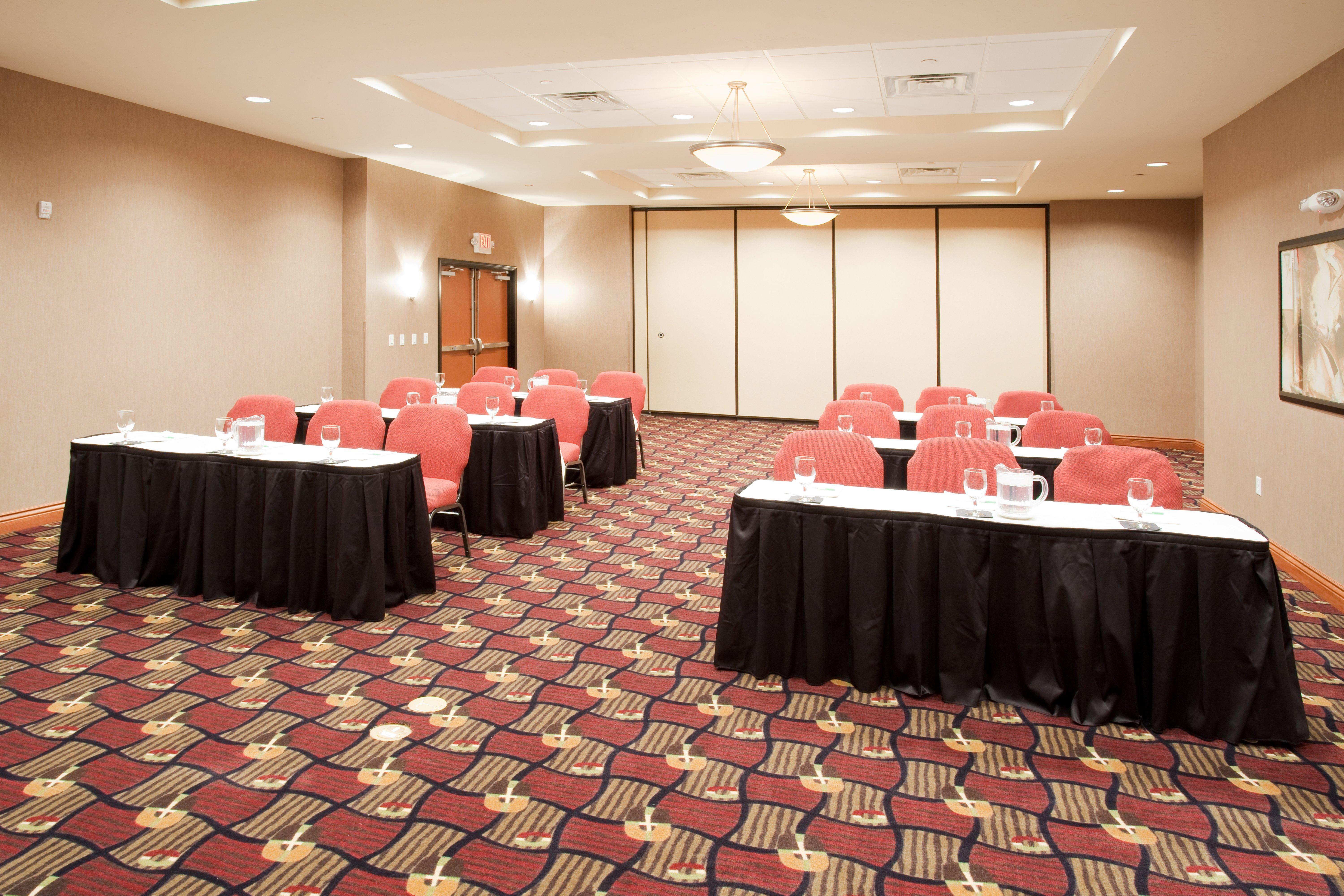 Holiday Inn Hotel & Suites Grand Junction-Airport By Ihg Exterior foto